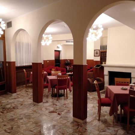 Hotel Viola Caramanico Terme Exterior foto